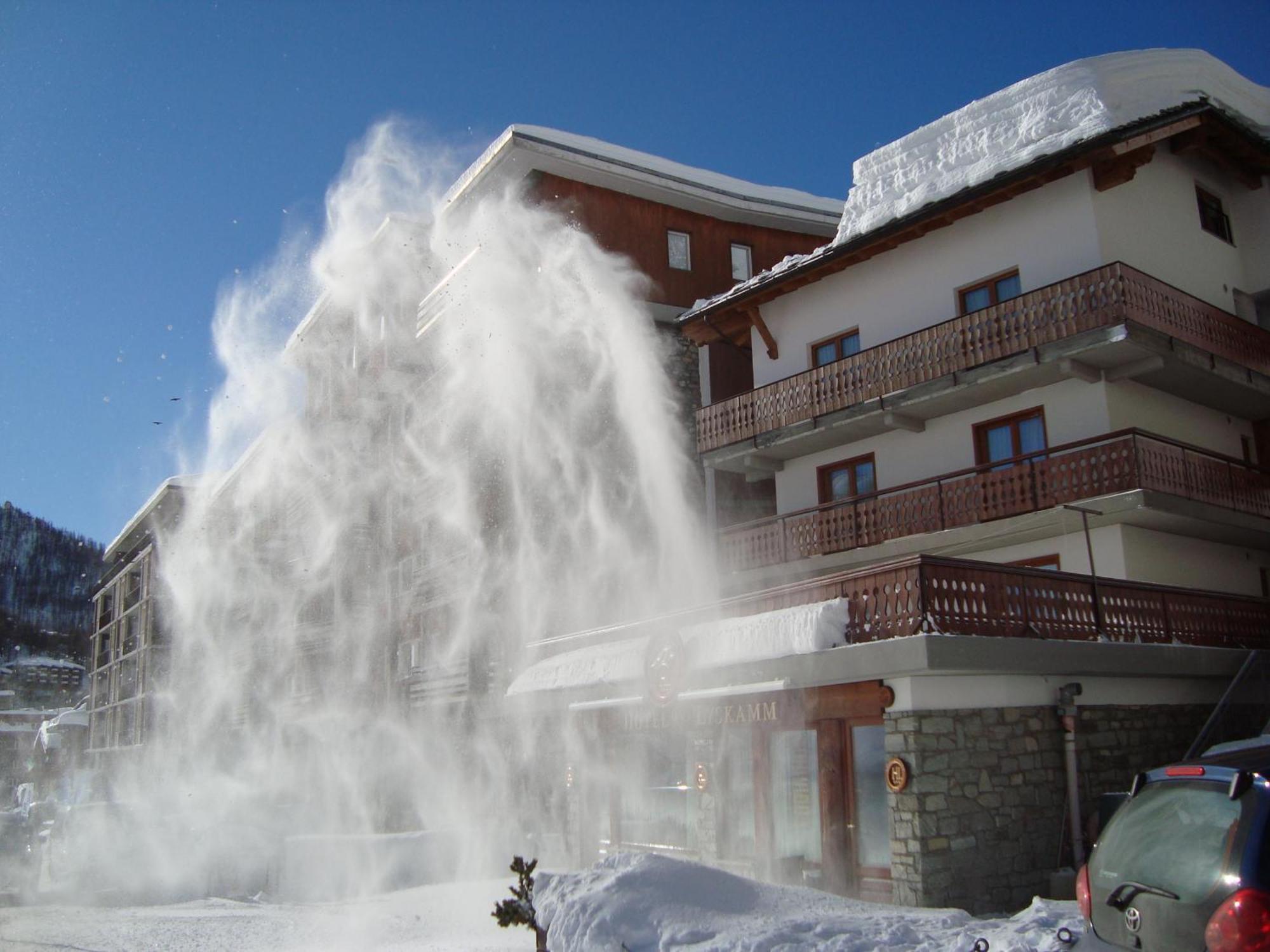 Hotel Lyskamm Breuil-Cervinia Exteriör bild